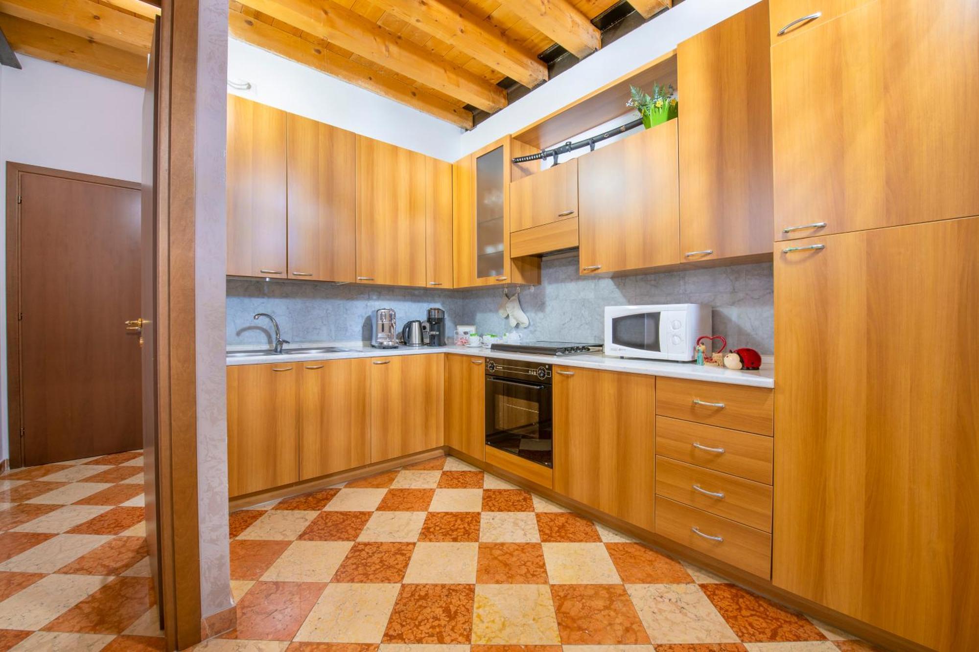 Arena Suite Mazzini Verona Centro エクステリア 写真