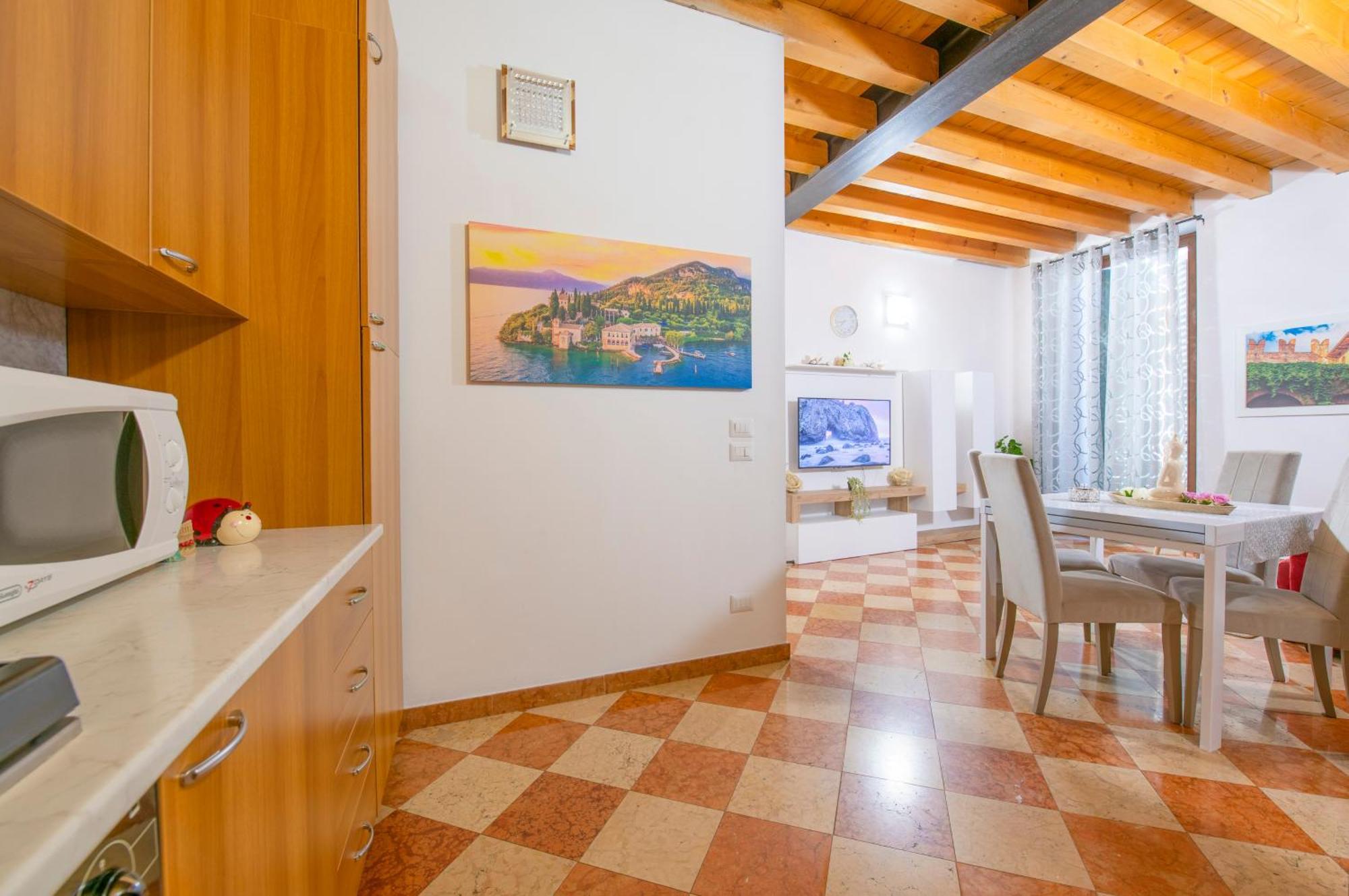 Arena Suite Mazzini Verona Centro エクステリア 写真