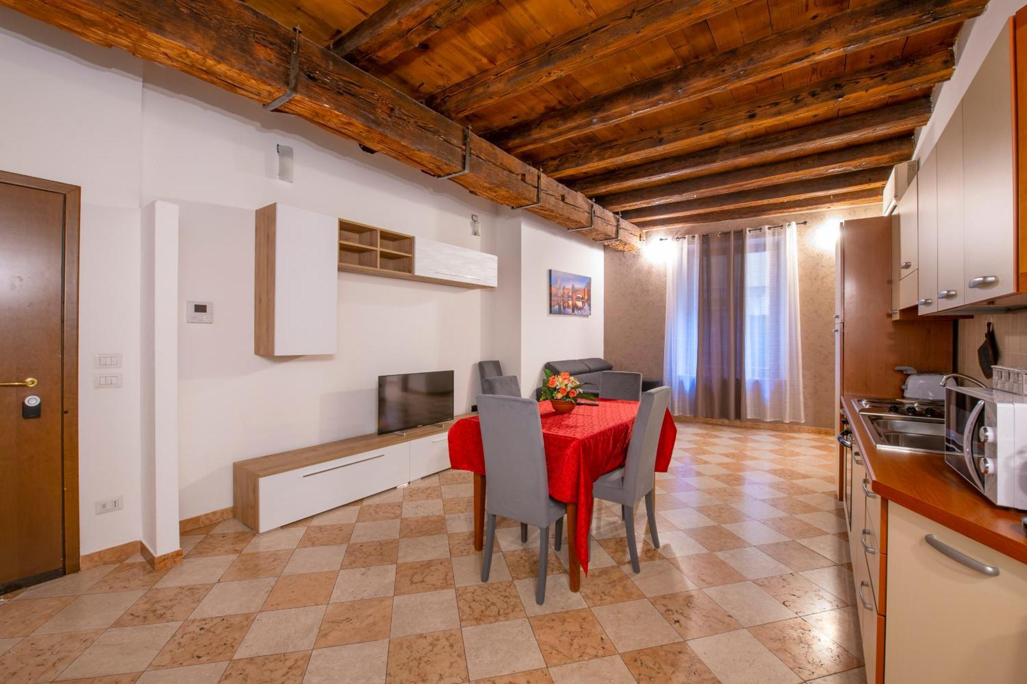 Arena Suite Mazzini Verona Centro エクステリア 写真